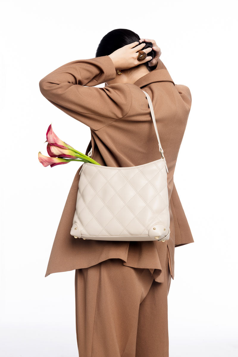 POISE BAG